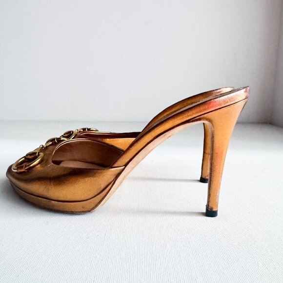 Vintage Gucci Metallic Bronze Gold Horsebit Detail Peep Toe Heels 37 - Picture 10 of 10